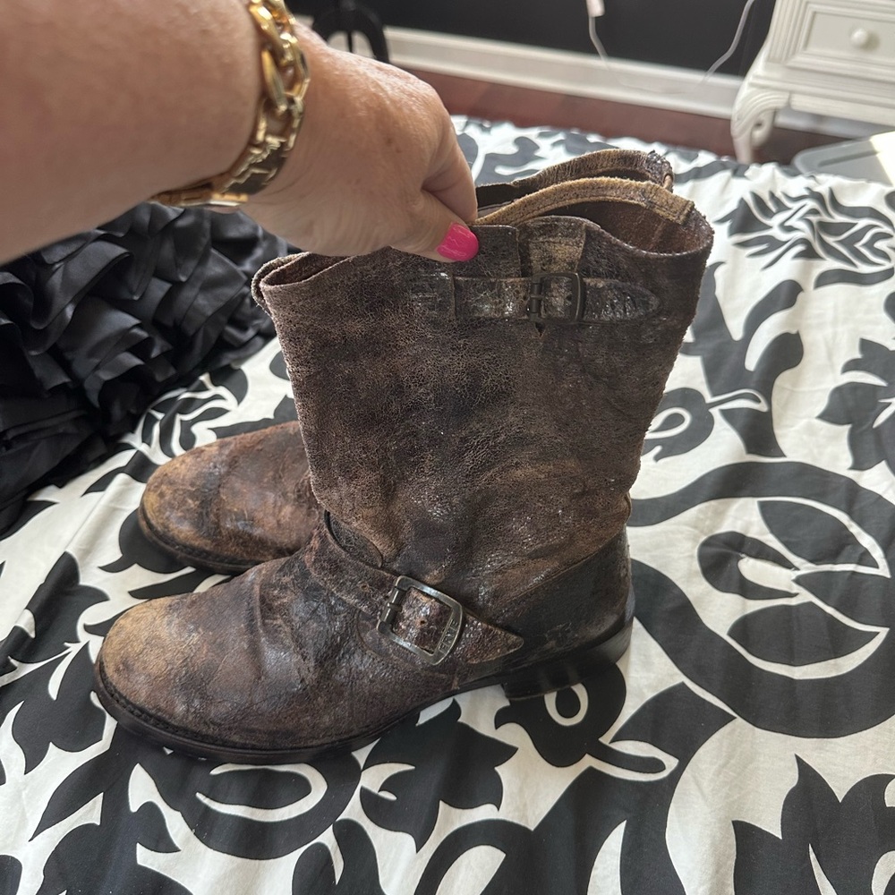 Frye distressed crackle boots - Picture 1 of 5